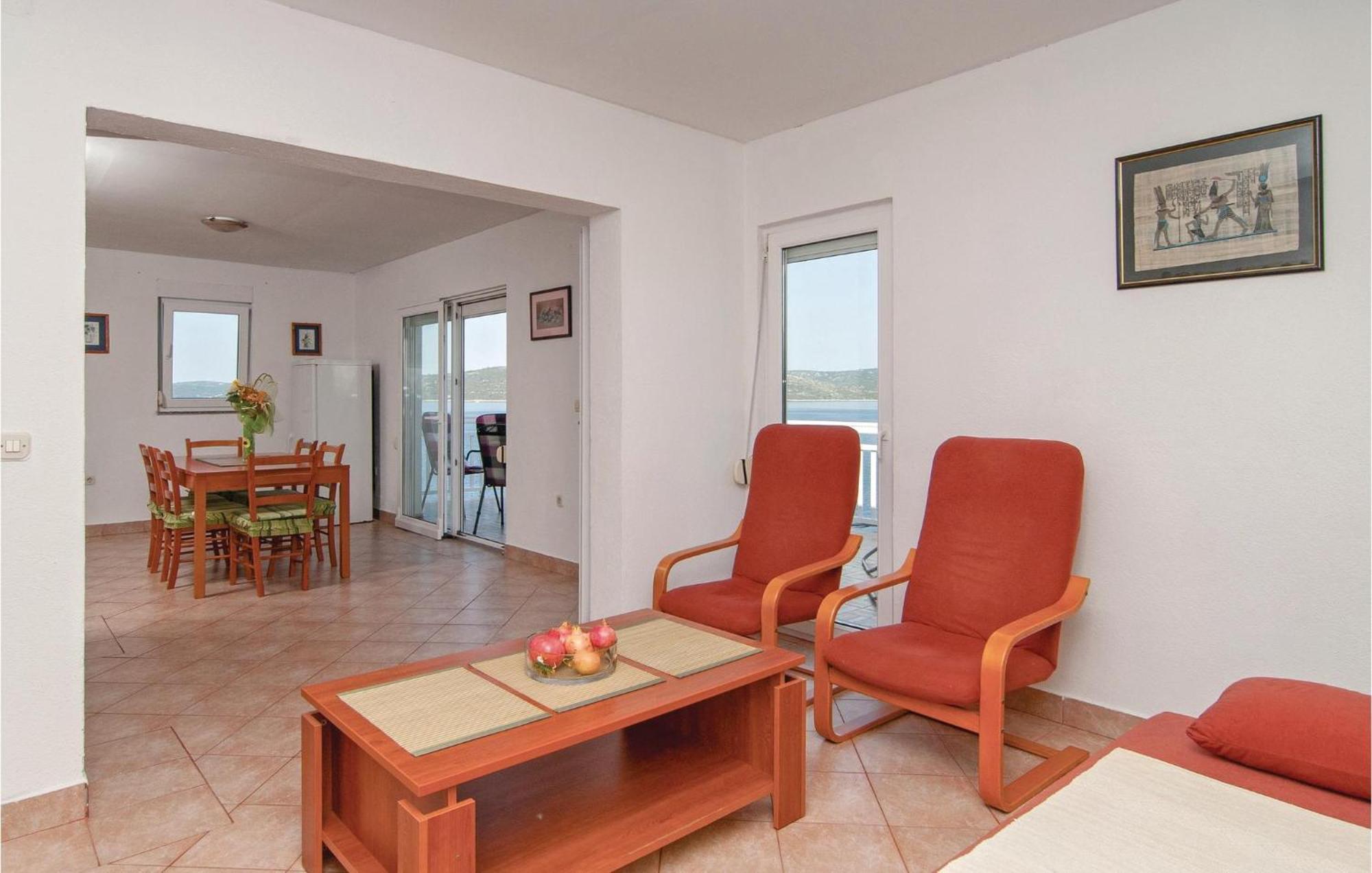 2 Bedroom Awesome Apartment In Drvenik Veliki Екстер'єр фото